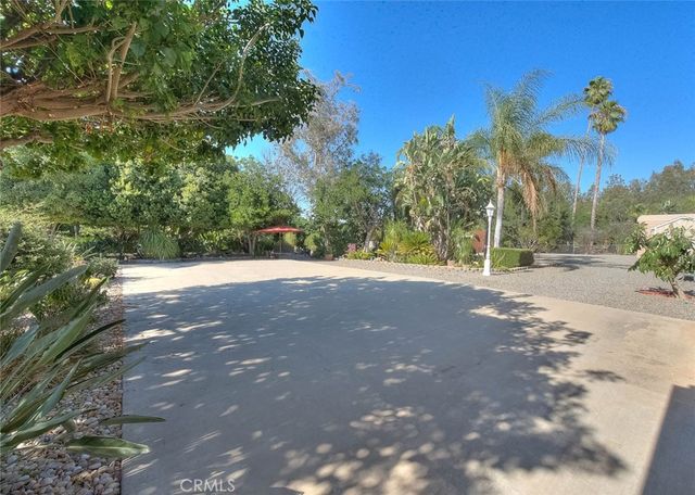 17292 Bali, Riverside, CA 92504