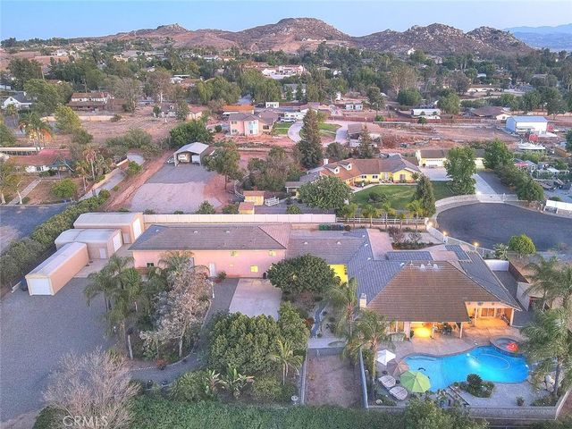 17292 Bali, Riverside, CA 92504