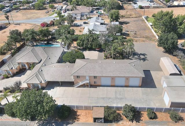 17292 Bali, Riverside, CA 92504