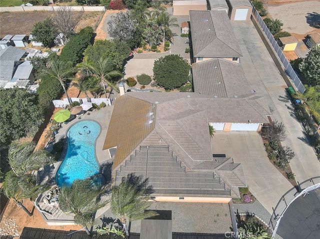 17292 Bali, Riverside, CA 92504