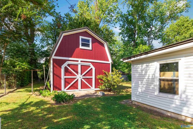 141 NE Brookwood Circle, Arab, AL 35016