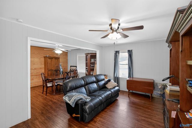 141 NE Brookwood Circle, Arab, AL 35016