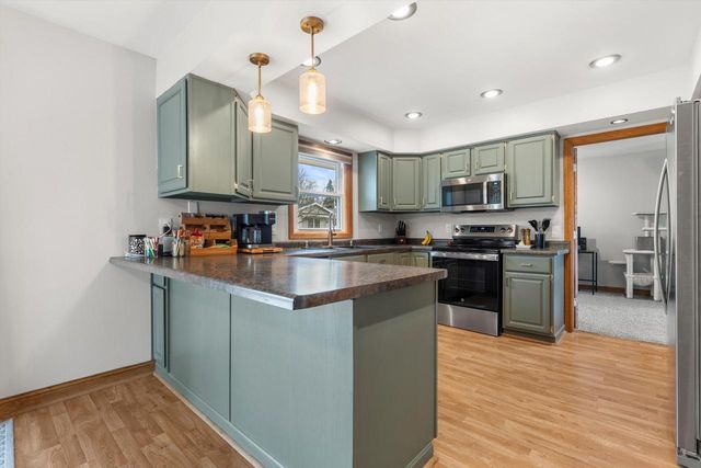 W181N8284 Destiny DRIVE, Menomonee Falls, WI 53051