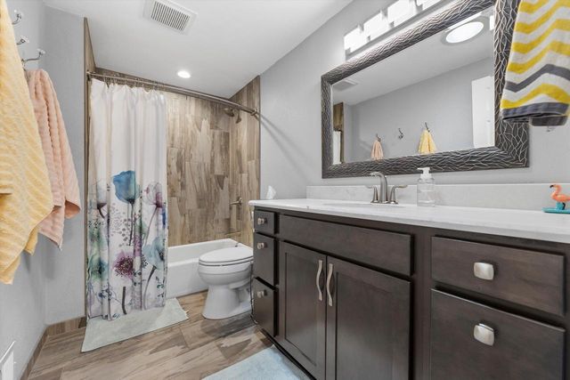 W181N8284 Destiny DRIVE, Menomonee Falls, WI 53051