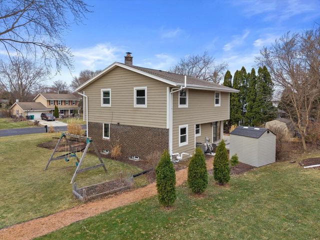 W181N8284 Destiny DRIVE, Menomonee Falls, WI 53051