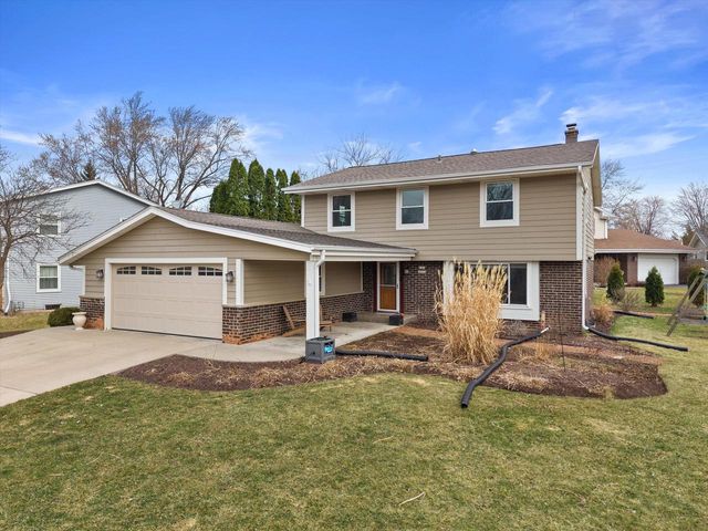 W181N8284 Destiny DRIVE, Menomonee Falls, WI 53051