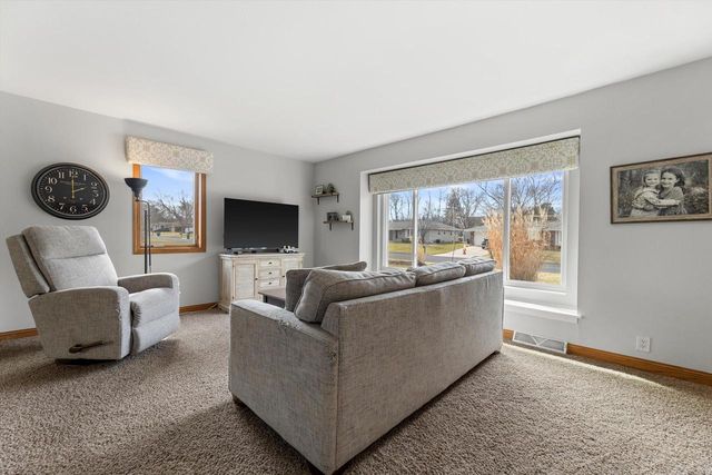 W181N8284 Destiny DRIVE, Menomonee Falls, WI 53051