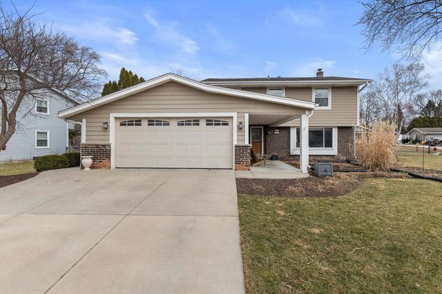 W181N8284 Destiny DRIVE, Menomonee Falls, WI 53051