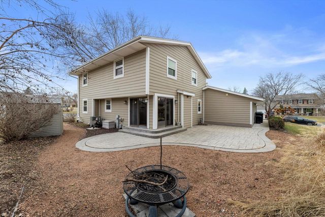 W181N8284 Destiny DRIVE, Menomonee Falls, WI 53051