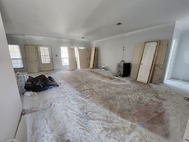 134 Octavia St, Larose, LA 70373