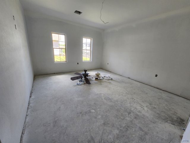 134 Octavia St, Larose, LA 70373