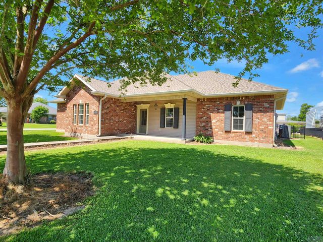 134 Octavia St, Larose, LA 70373