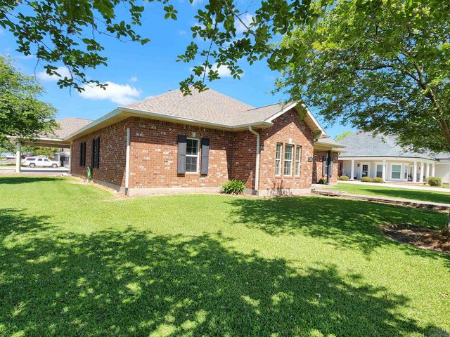 134 Octavia St, Larose, LA 70373