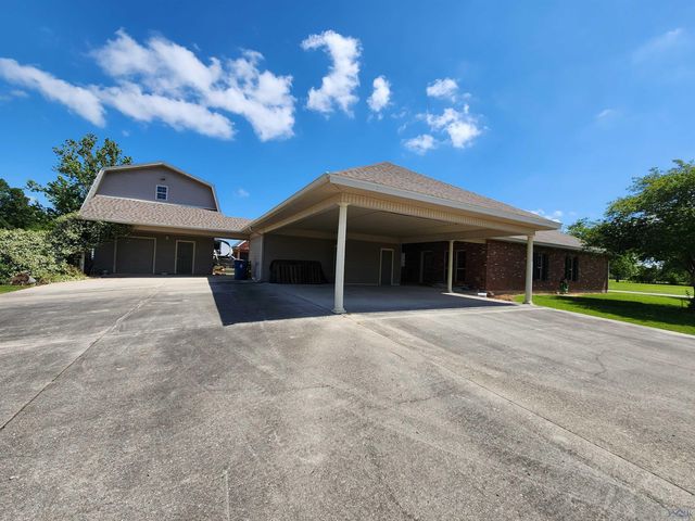 134 Octavia St, Larose, LA 70373