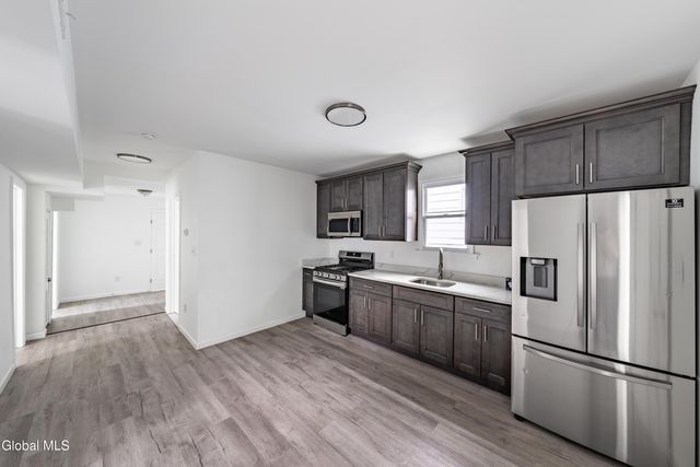619 Seneca Street, Schenectady, NY 12308