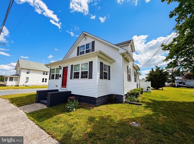 304 HARRINGTON AVE, Harrington, DE 19952