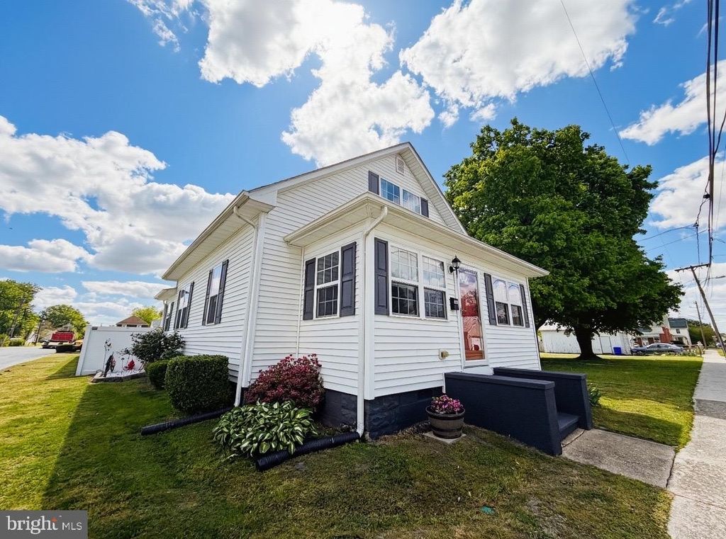 304 HARRINGTON AVE, Harrington, DE 19952