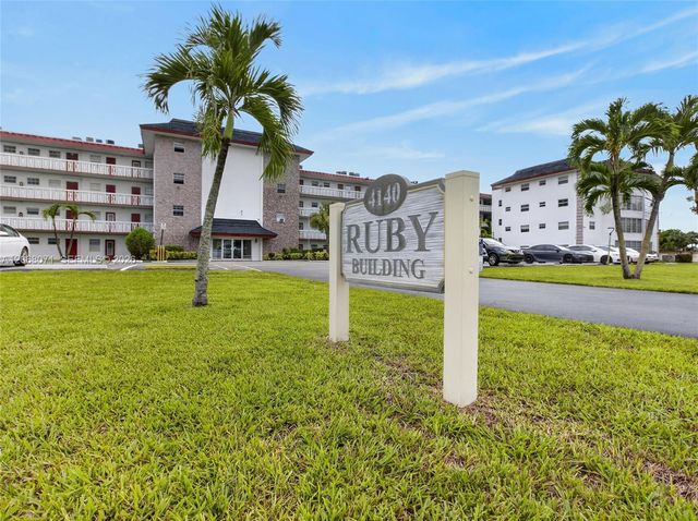 4140 NW 44th Avenue 408, Lauderdale Lakes, FL 33319