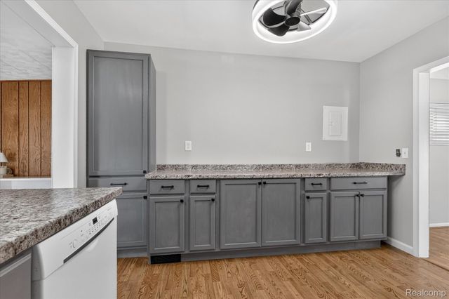 137 N Parent Street, Westland, MI 48185