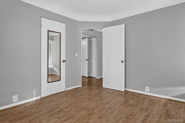 137 N Parent Street, Westland, MI 48185