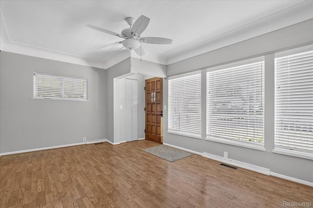 137 N Parent Street, Westland, MI 48185