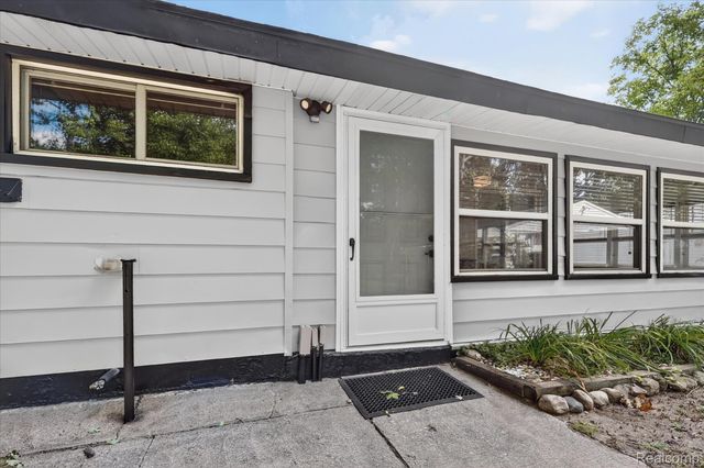 137 N Parent Street, Westland, MI 48185