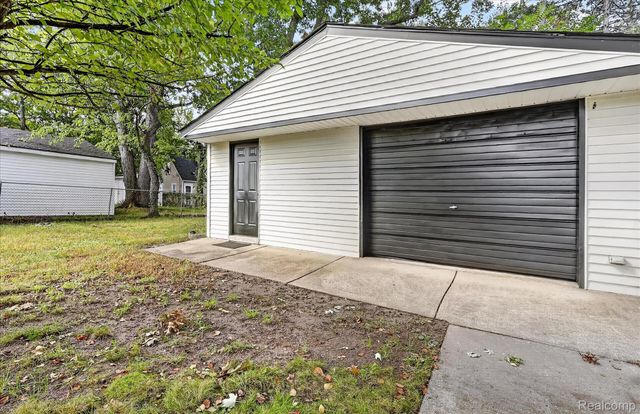 137 N Parent Street, Westland, MI 48185