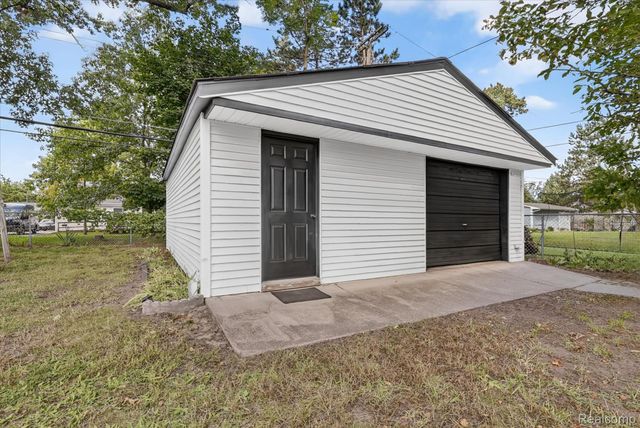 137 N Parent Street, Westland, MI 48185