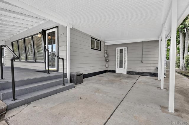 137 N Parent Street, Westland, MI 48185