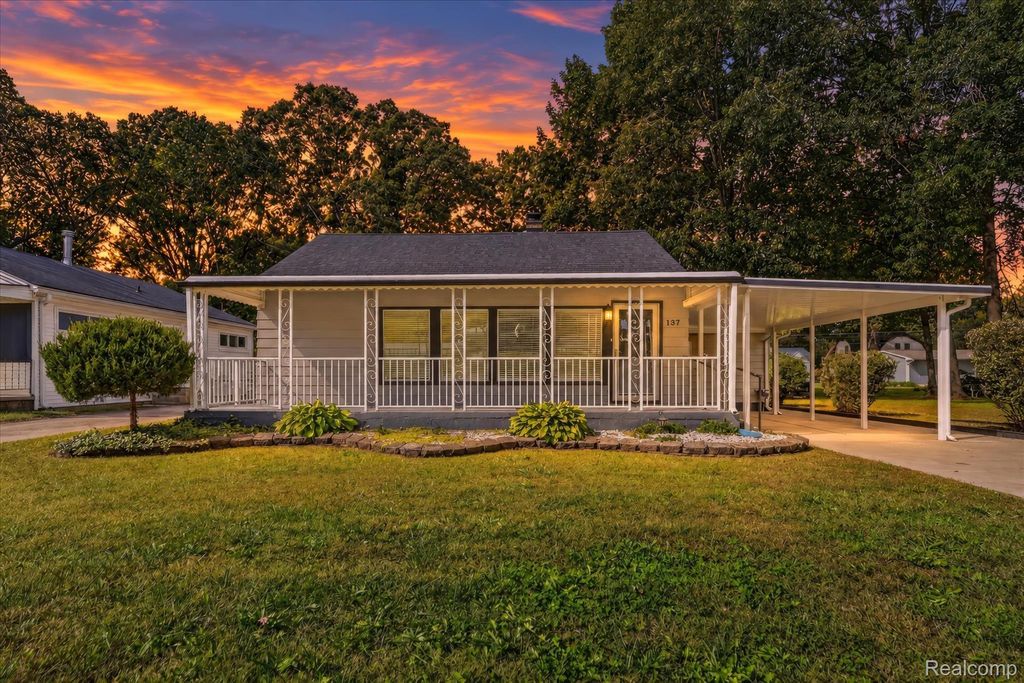 137 N Parent Street, Westland, MI 48185
