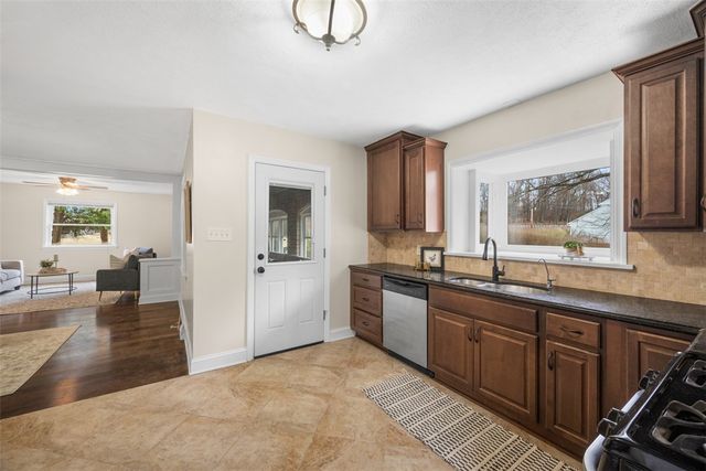 600 Camp Meeting Rd, Sewickley, PA 15143