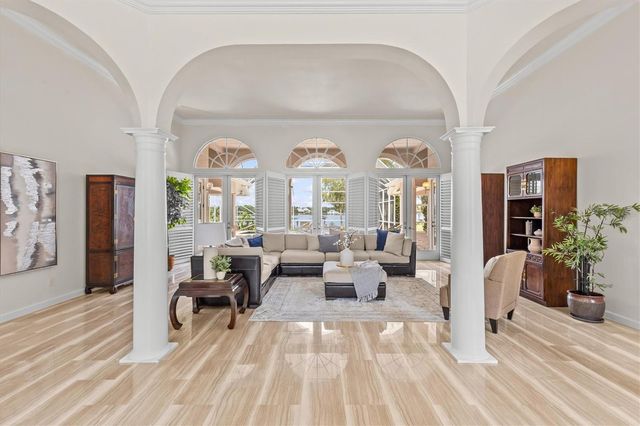 948 RIVERSIDE RIDGE ROAD, Tarpon Springs, FL 34688