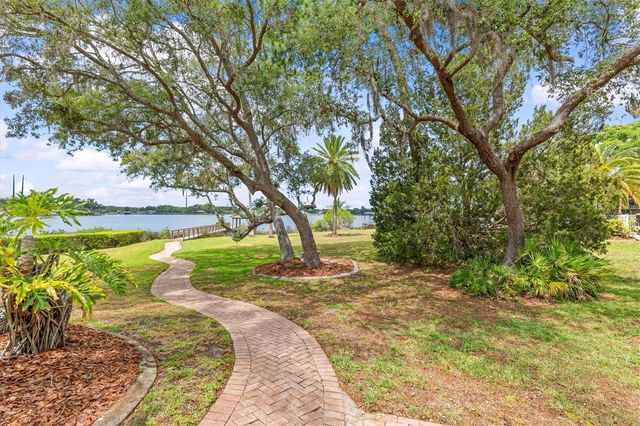 948 RIVERSIDE RIDGE ROAD, Tarpon Springs, FL 34688