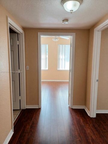 6498 W Sample Road 6498, Coral Springs, FL 33067