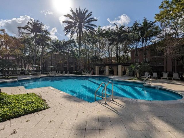 6498 W Sample Road 6498, Coral Springs, FL 33067