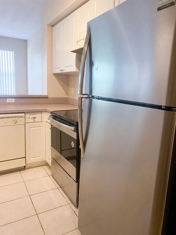 6498 W Sample Road 6498, Coral Springs, FL 33067