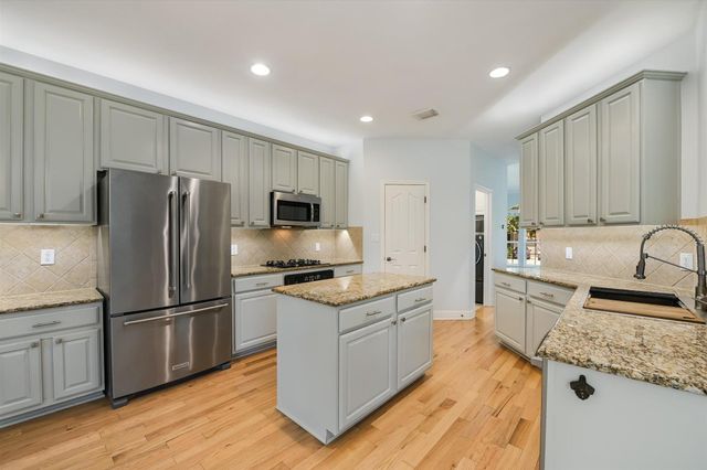 12820 Rush Creek LN, Austin, TX 78732