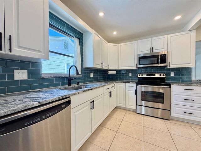 4628 DR MARTIN LUTHER KING JR STREET N, St Petersburg, FL 33703