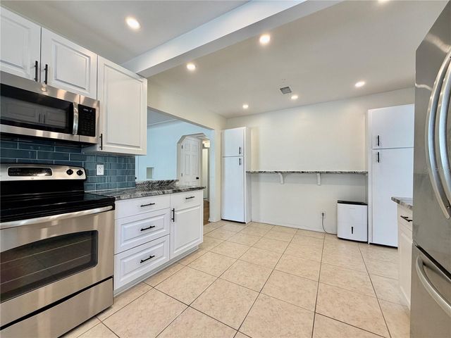 4628 DR MARTIN LUTHER KING JR STREET N, St Petersburg, FL 33703