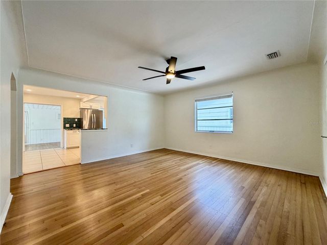 4628 DR MARTIN LUTHER KING JR STREET N, St Petersburg, FL 33703