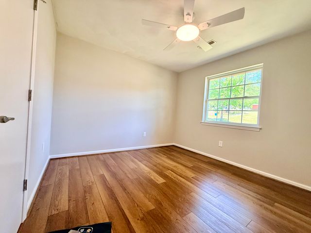 4626 Horseman DR NE, Roanoke, VA 24019