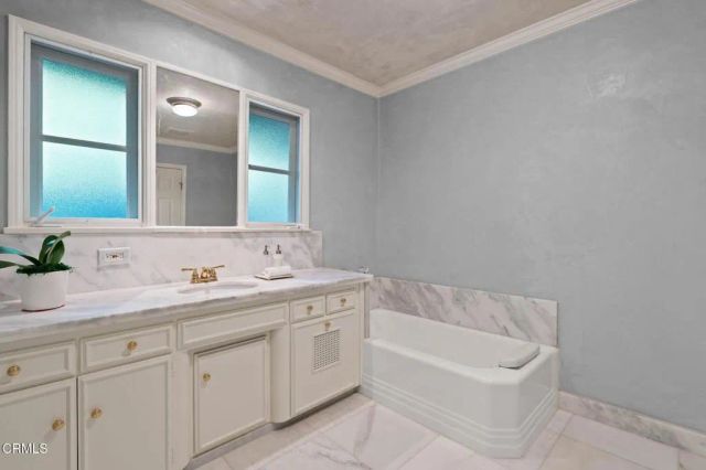 1010 Stoneridge Drive, Pasadena, CA 91105
