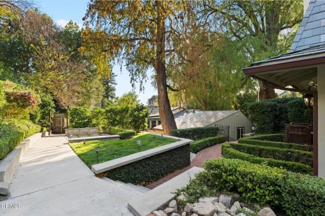 1010 Stoneridge Drive, Pasadena, CA 91105