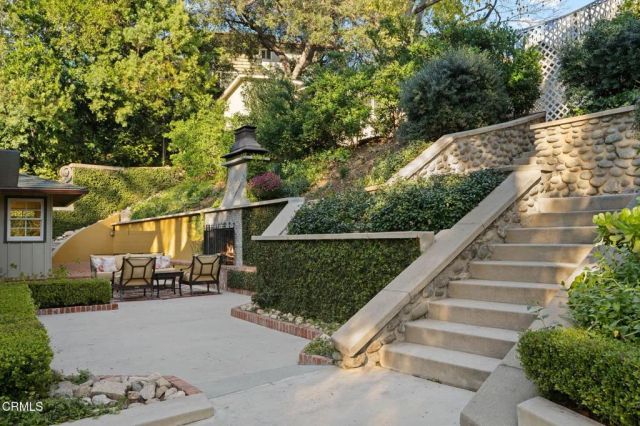 1010 Stoneridge Drive, Pasadena, CA 91105