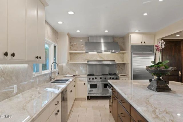 1010 Stoneridge Drive, Pasadena, CA 91105