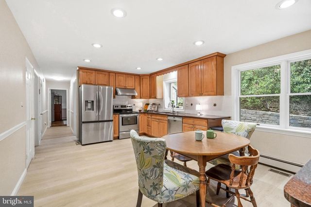 407 MARGO LN, Berwyn, PA 19312