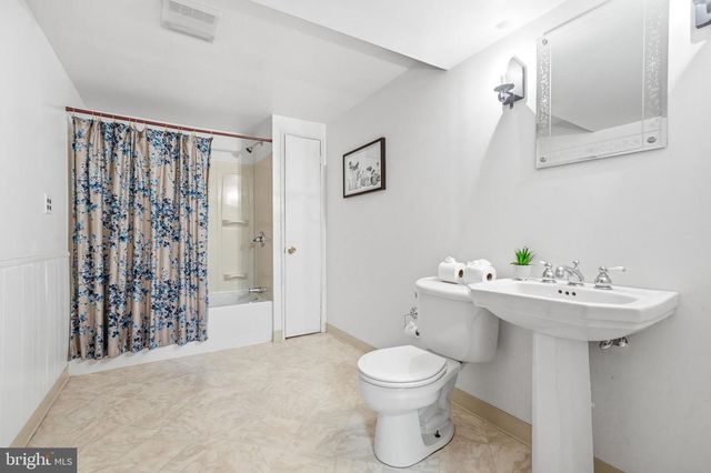 407 MARGO LN, Berwyn, PA 19312