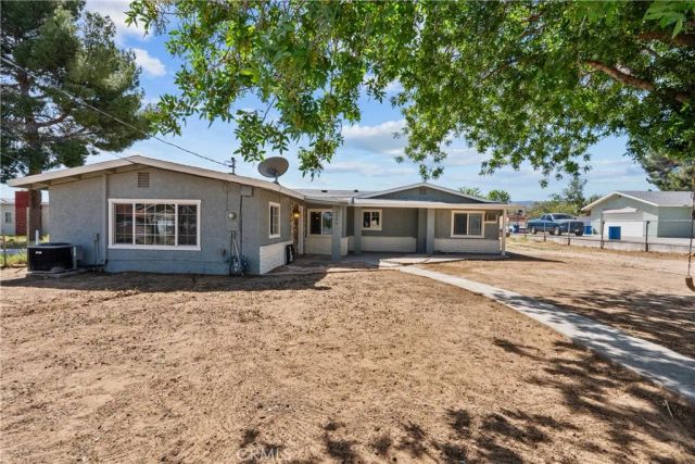 4550 W Avenue L2, Quartz Hill, CA 93536