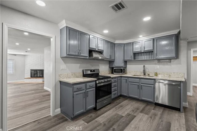 4550 W Avenue L2, Quartz Hill, CA 93536