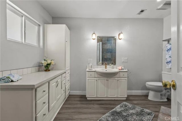 4550 W Avenue L2, Quartz Hill, CA 93536